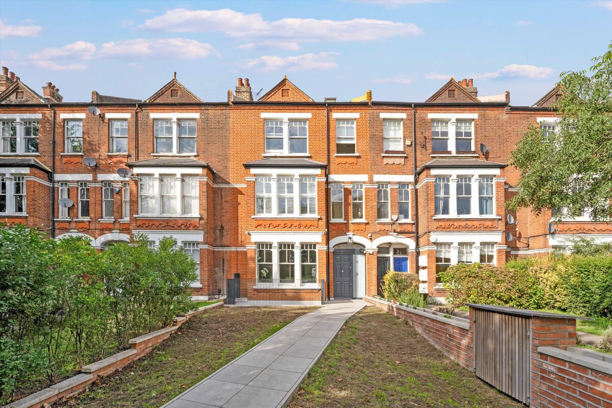 flat for sale in Gardens, Clapham Common, SW4 WND012227345