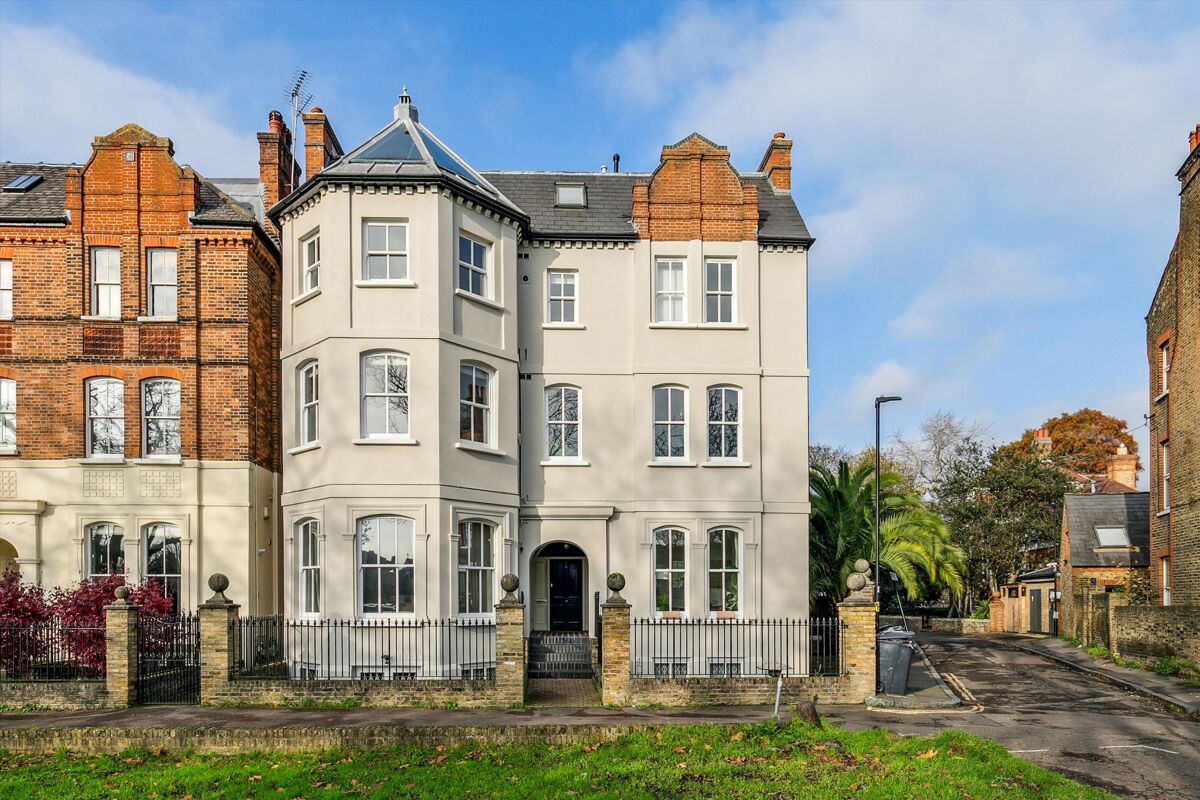 flat for sale in Windmill House, 9 Windmill Drive, London, SW4