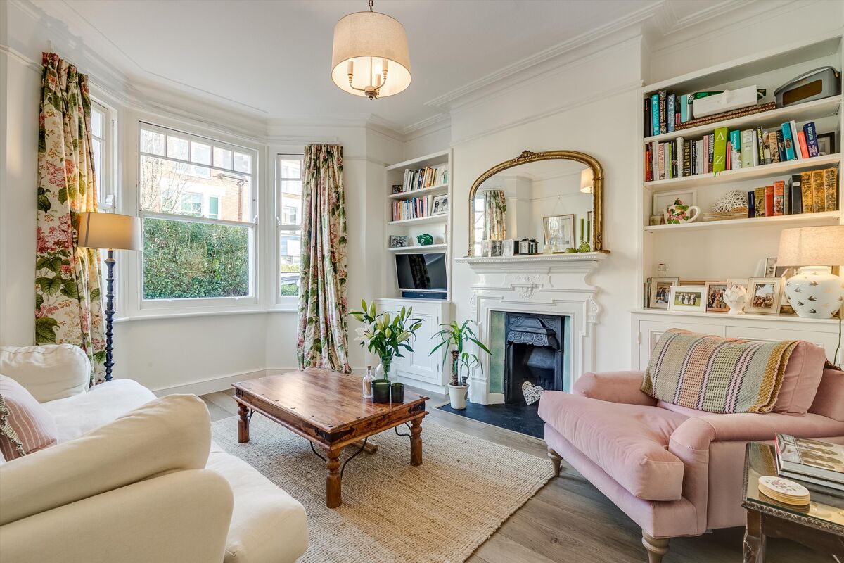 flat for sale in Barmouth Road, London, SW18 WND012255098 Knight Frank