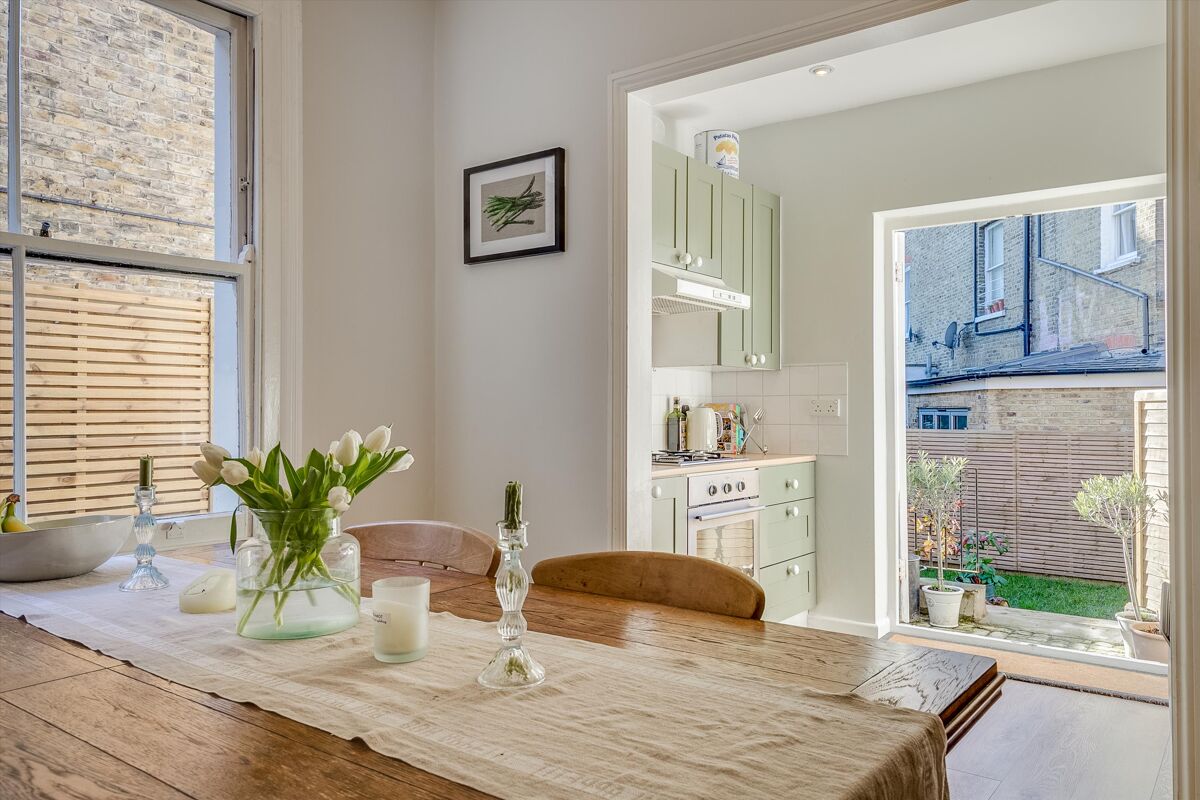 flat for sale in Barmouth Road, London, SW18 WND012255098 Knight Frank