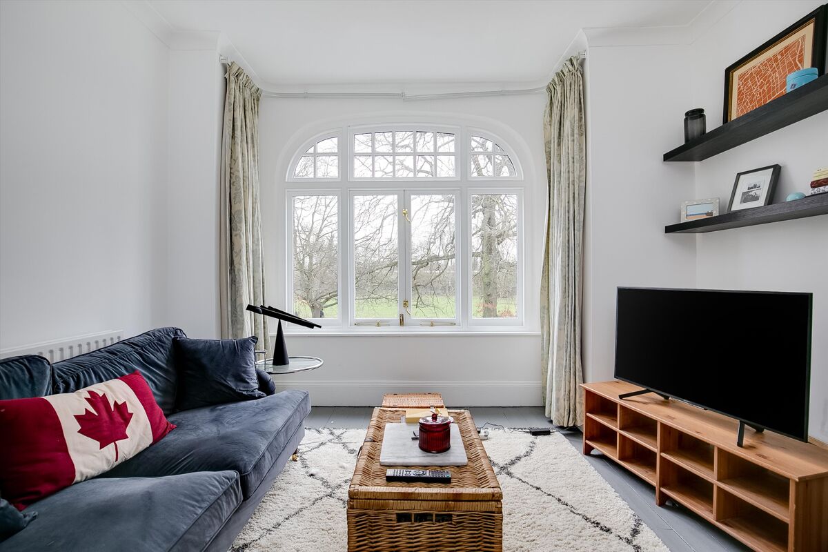 flat for sale in Emmanuel Road, Balham, London, SW12 WND012260693
