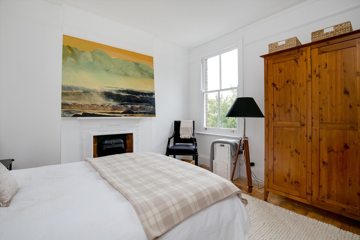 flat for sale in Emmanuel Road, Balham, London, SW12 WND012260693