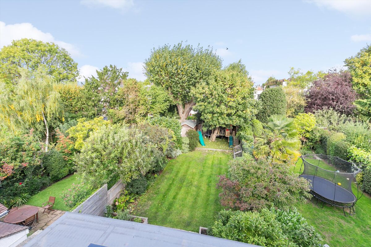 house-for-sale-in-spencer-park-london-sw18-wnd012271239-knight-frank