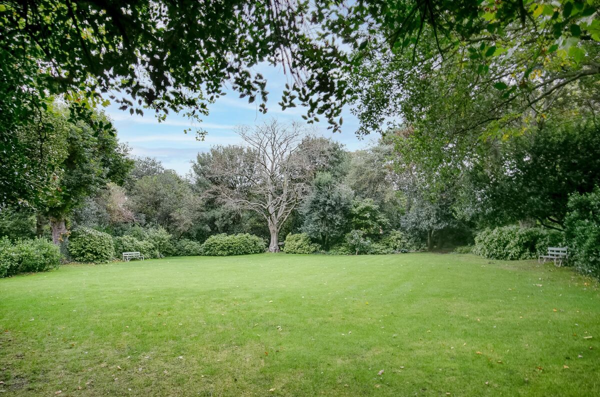 house for sale in Spencer Park, London, SW18 WND012271239 Knight Frank