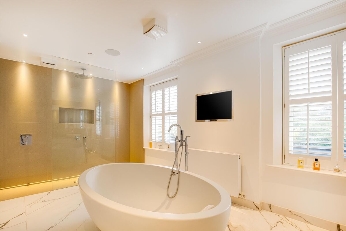 house for sale in Spencer Park, London, SW18 WND012271239 Knight Frank