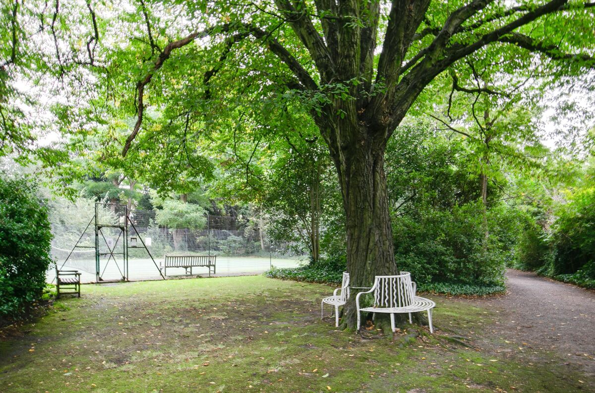 house for sale in Spencer Park, London, SW18 WND012271239 Knight Frank