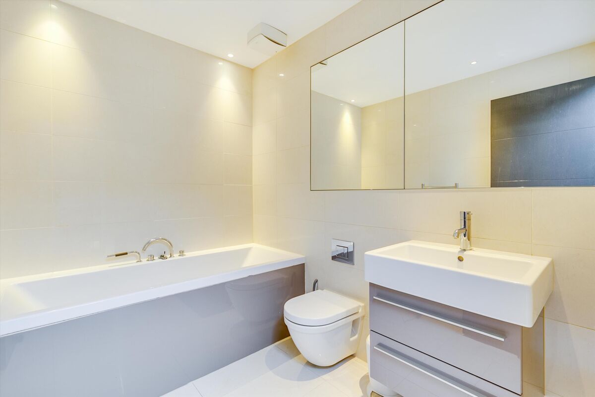 house for sale in Spencer Park, London, SW18 WND012271239 Knight Frank