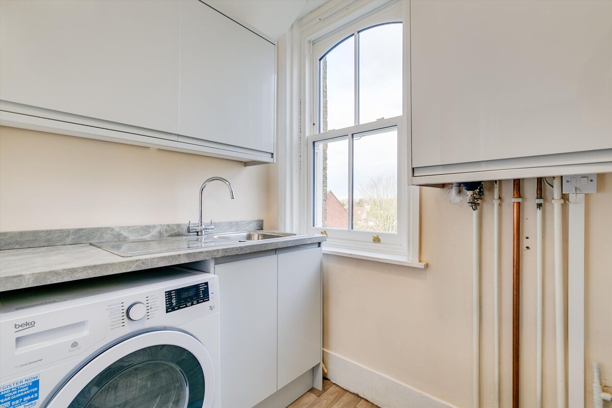 flat for sale in Riverdale Road, Twickenham, London, TW1 WND012294383