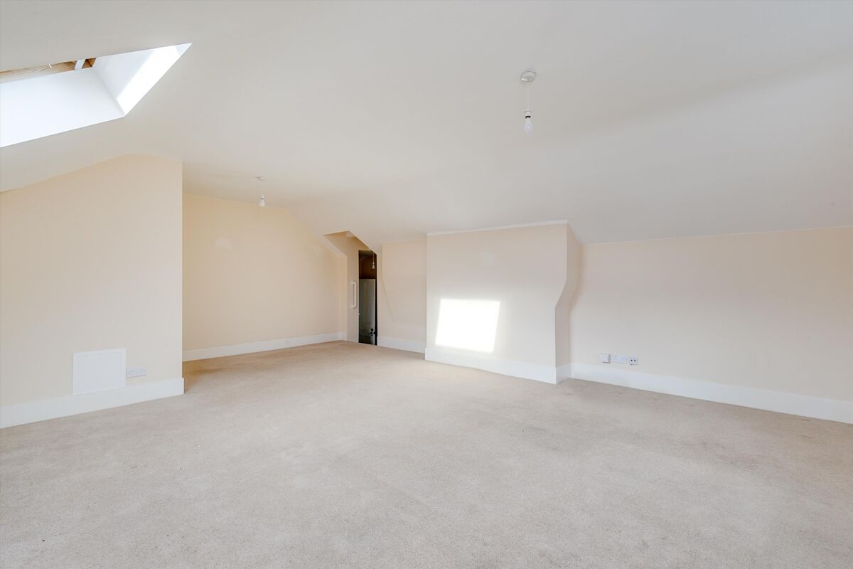 flat for sale in Riverdale Road, Twickenham, London, TW1 WND012294383