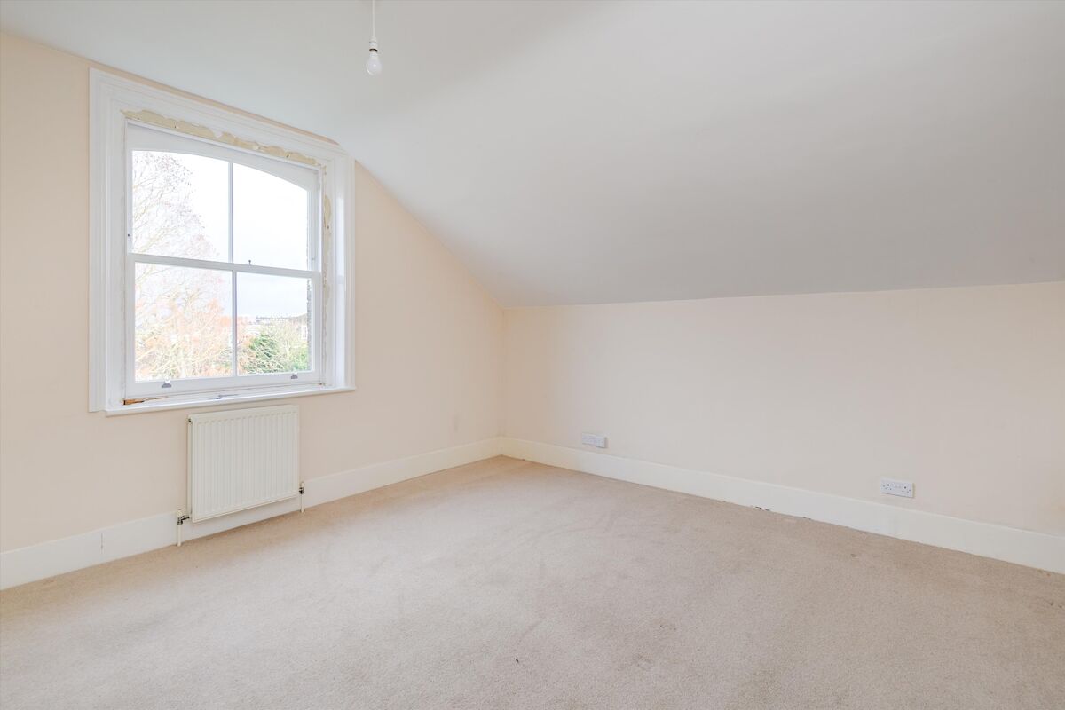 flat for sale in Riverdale Road, Twickenham, London, TW1 WND012294383