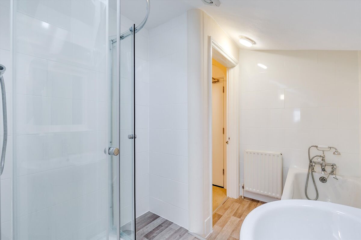 flat for sale in Riverdale Road, Twickenham, London, TW1 WND012294383