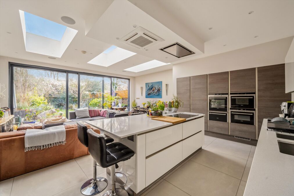 Image of Hendham Road, London, SW17
