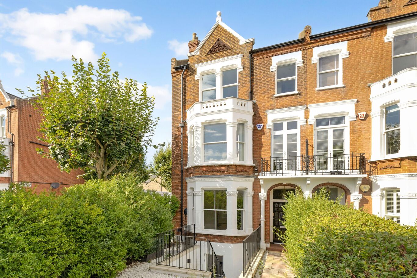 Image of Clapham Common North Side, London, SW4