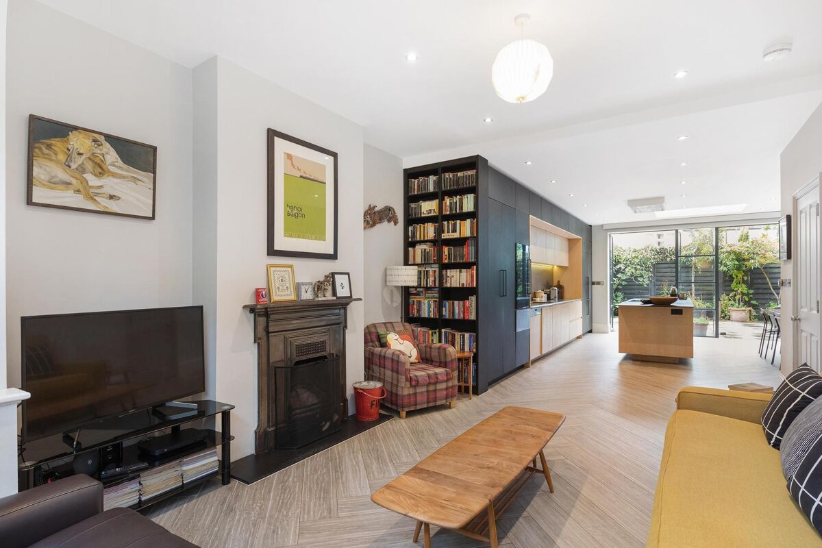 house for sale in Sandgate Lane, London, SW18 WND012421060 Knight Frank