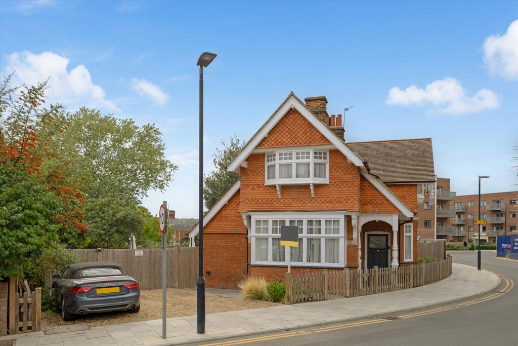 Image of Springfield Drive, London, SW17