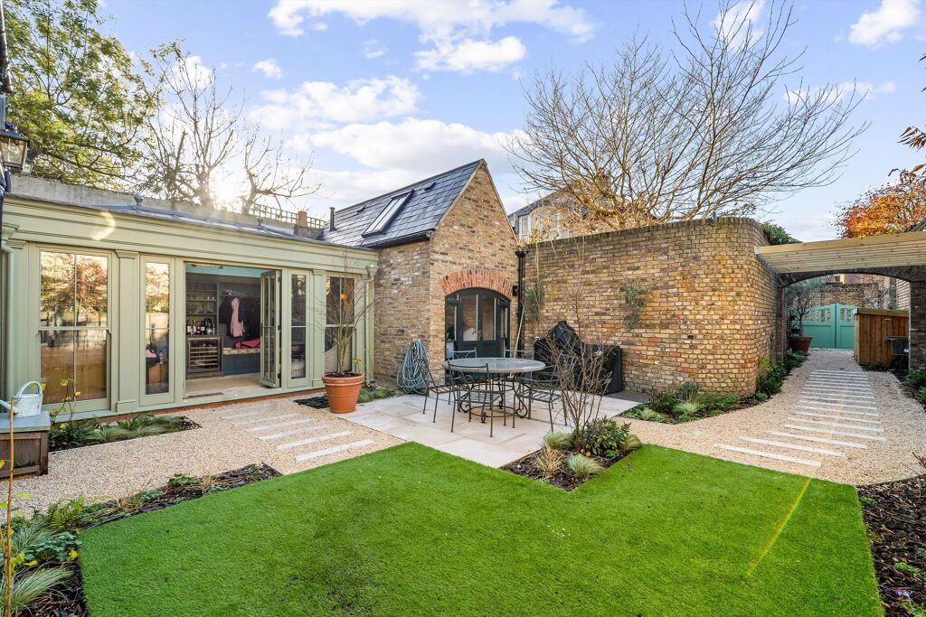 Image of Wandle Road, London SW17