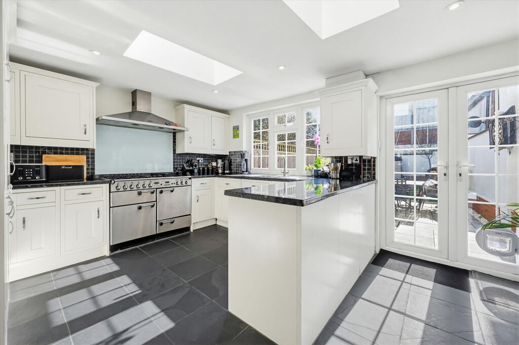 Image of Lydden Grove, London SW18