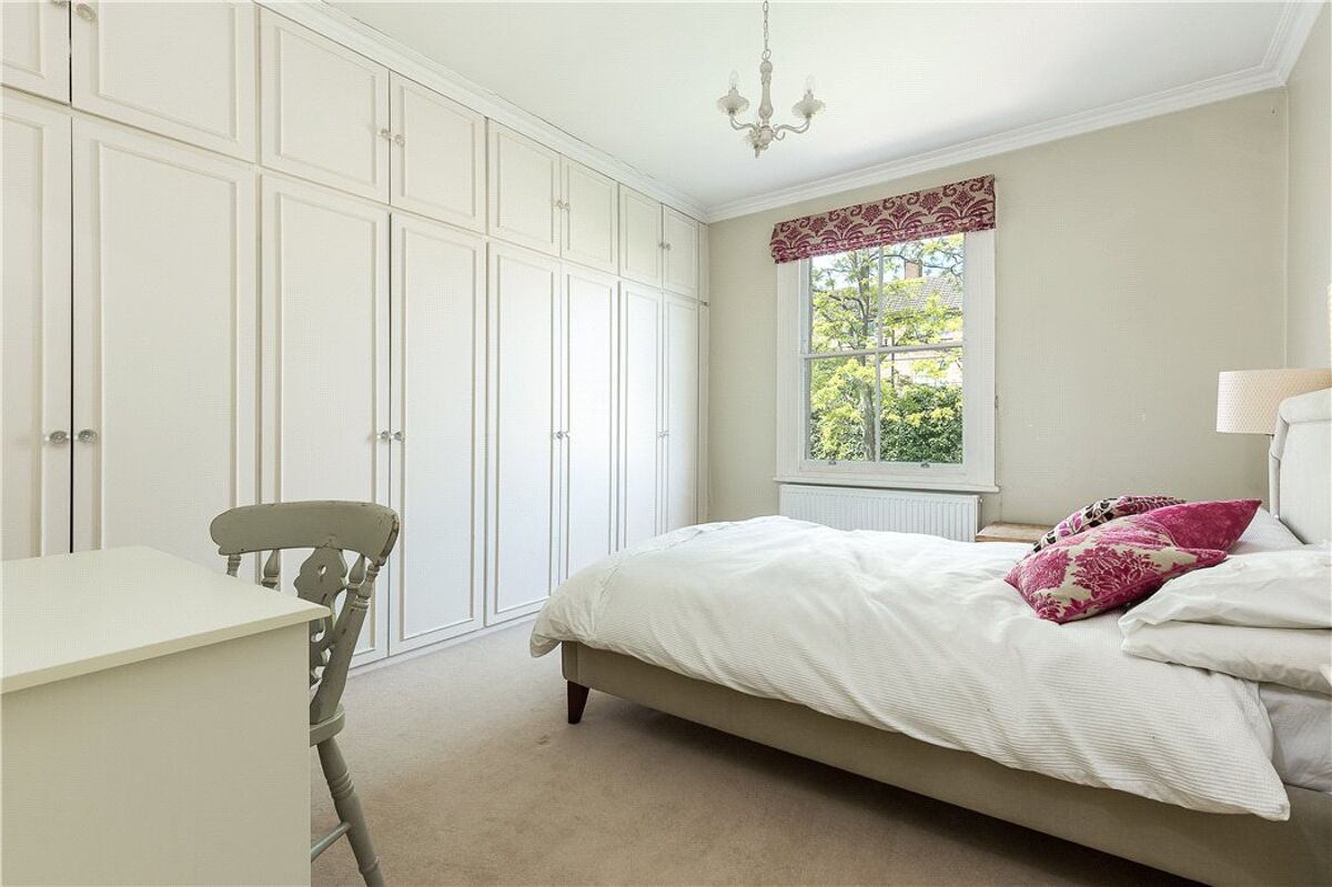 house for sale in Wandsworth Common West Side, Wandsworth, London, SW18