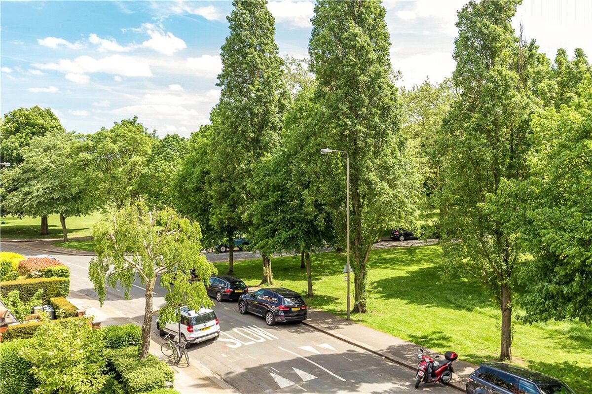 house for sale in Wandsworth Common West Side, Wandsworth, London, SW18