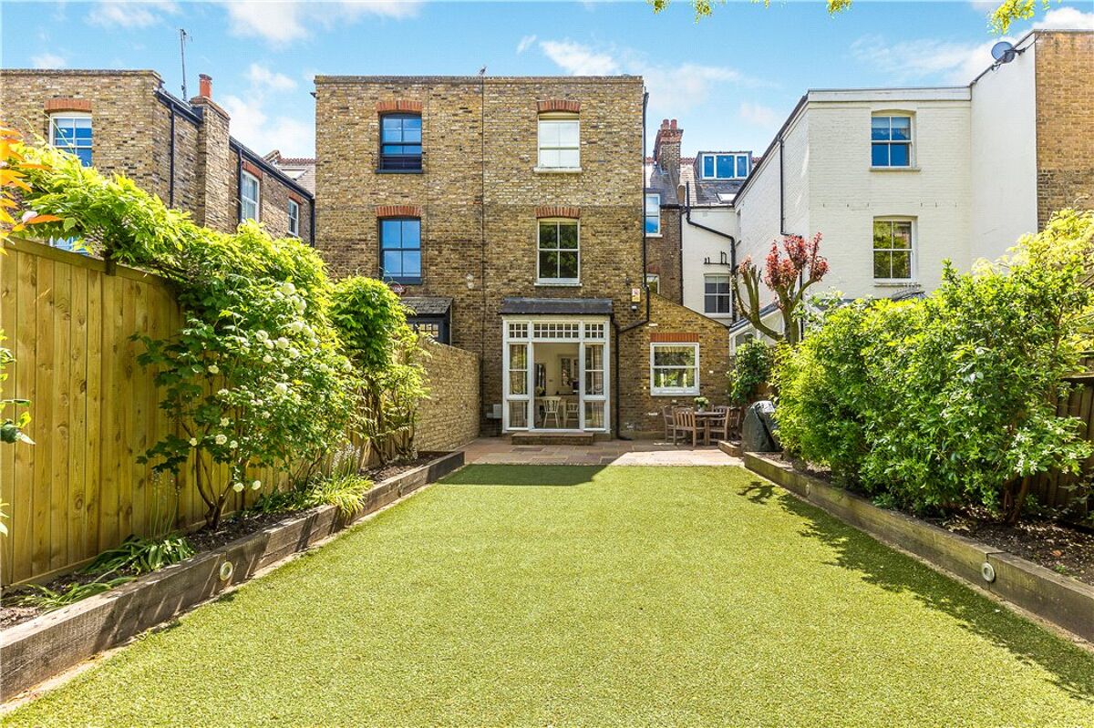 house for sale in Wandsworth Common West Side, Wandsworth, London, SW18