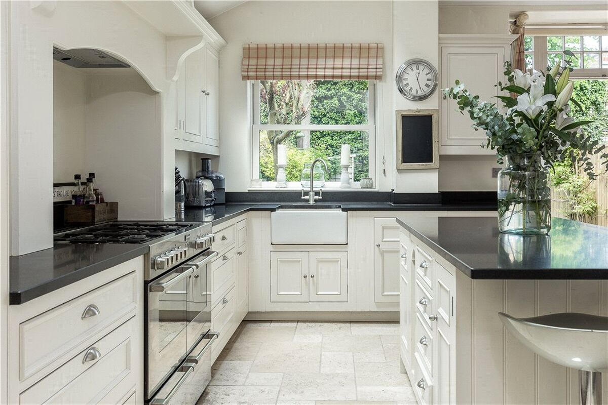 house for sale in Wandsworth Common West Side, Wandsworth, London, SW18