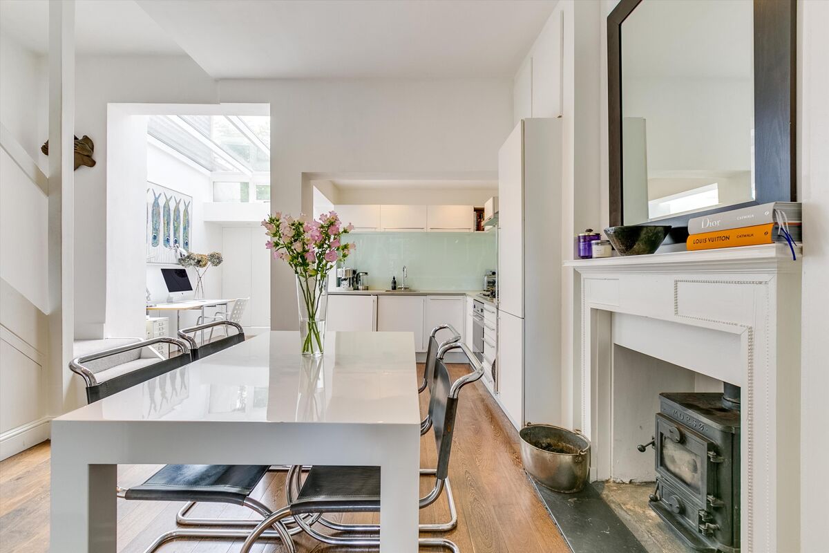 house for sale in Falcon Grove, Battersea, London, SW11. WND110262