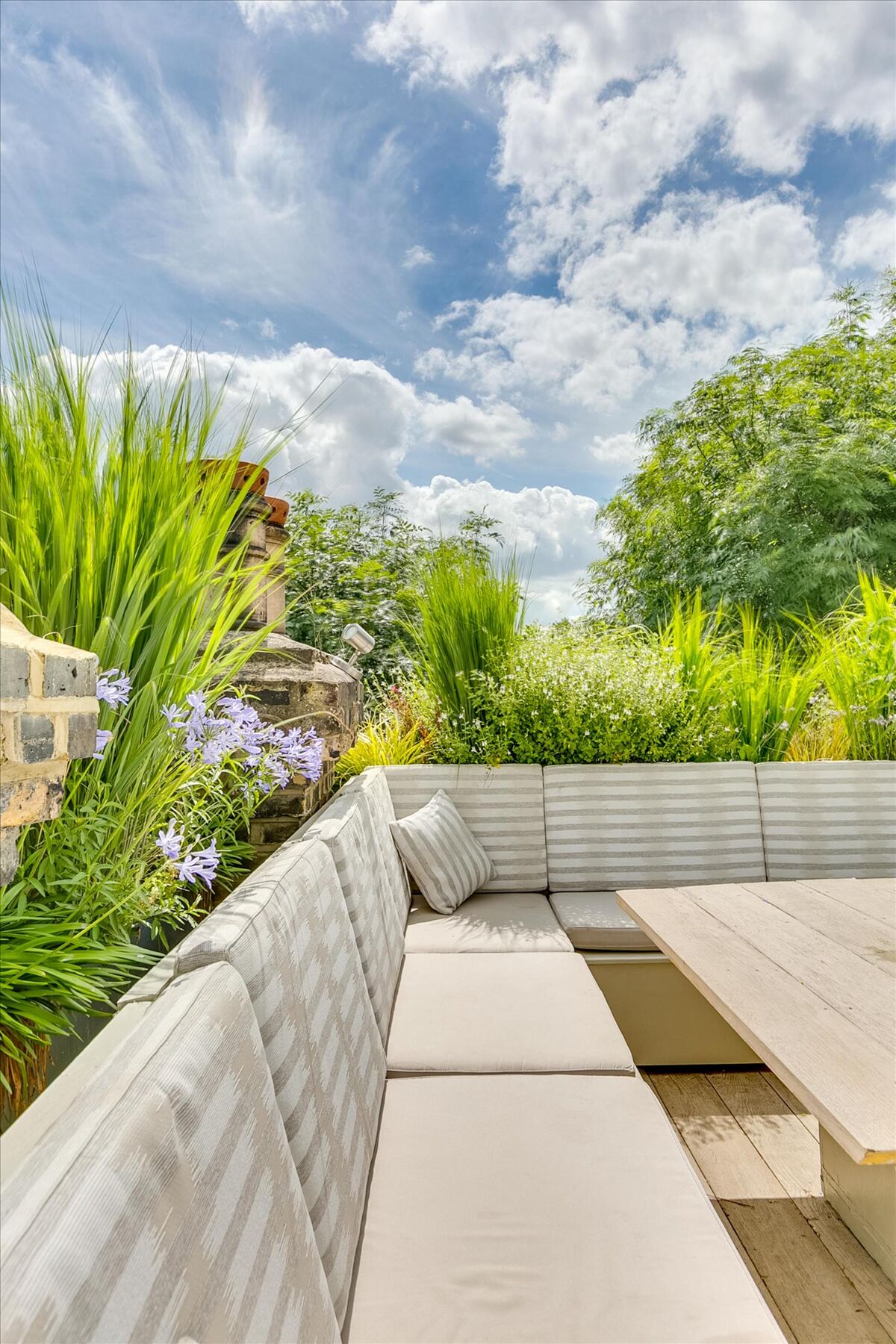 house for sale in Falcon Grove, Battersea, London, SW11. WND110262