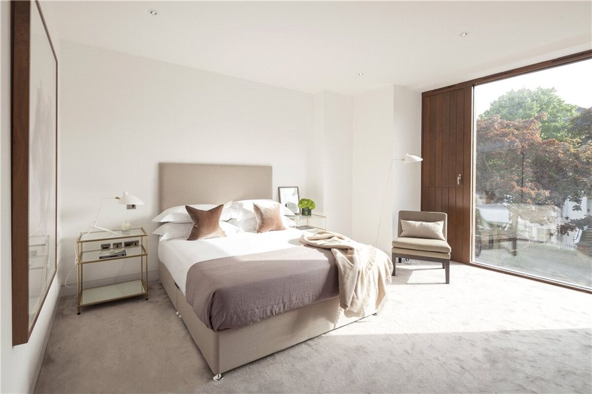 house for sale in Macaulay Road, Clapham Old Town, London, SW4