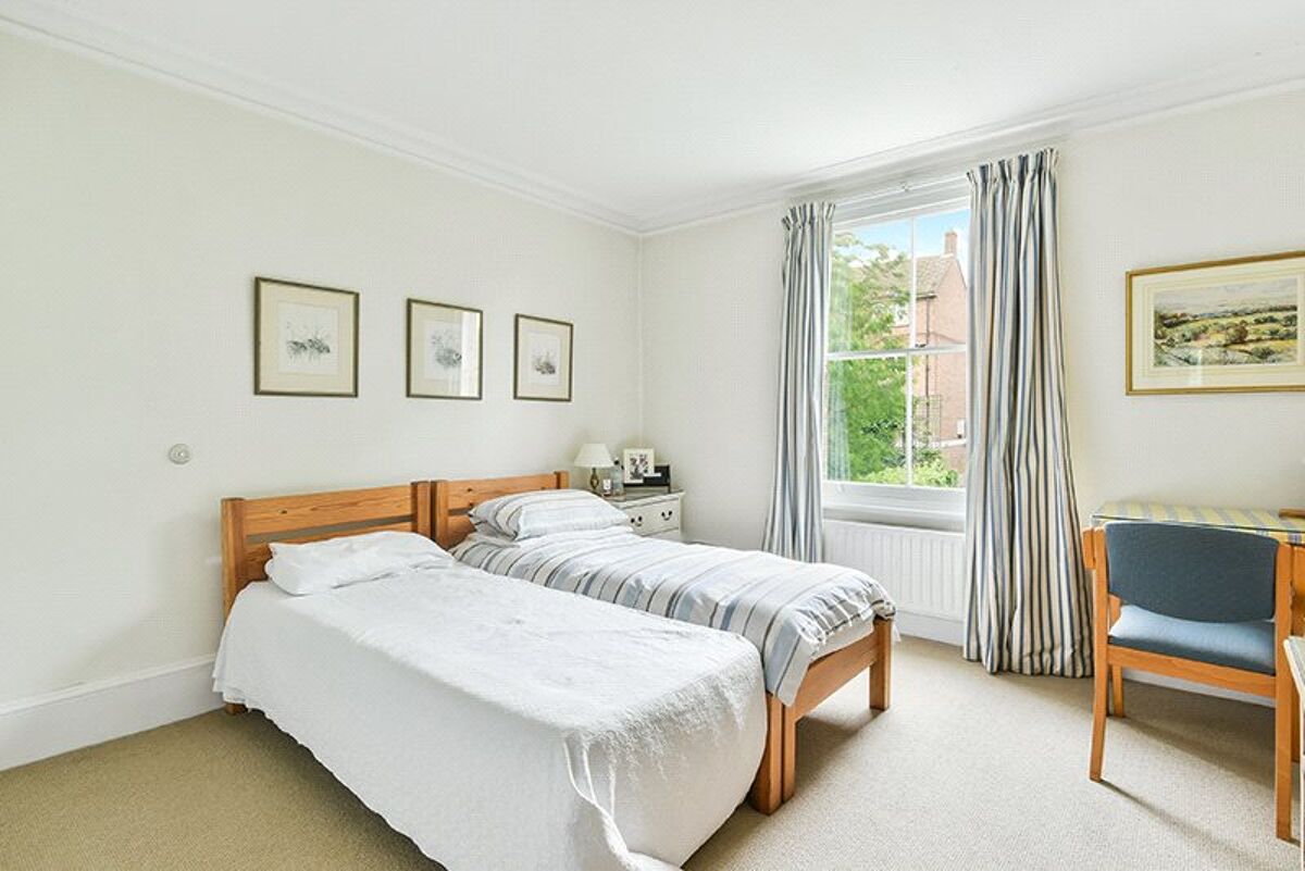 house for sale in Wandsworth Common West Side, Wandsworth, London, SW18