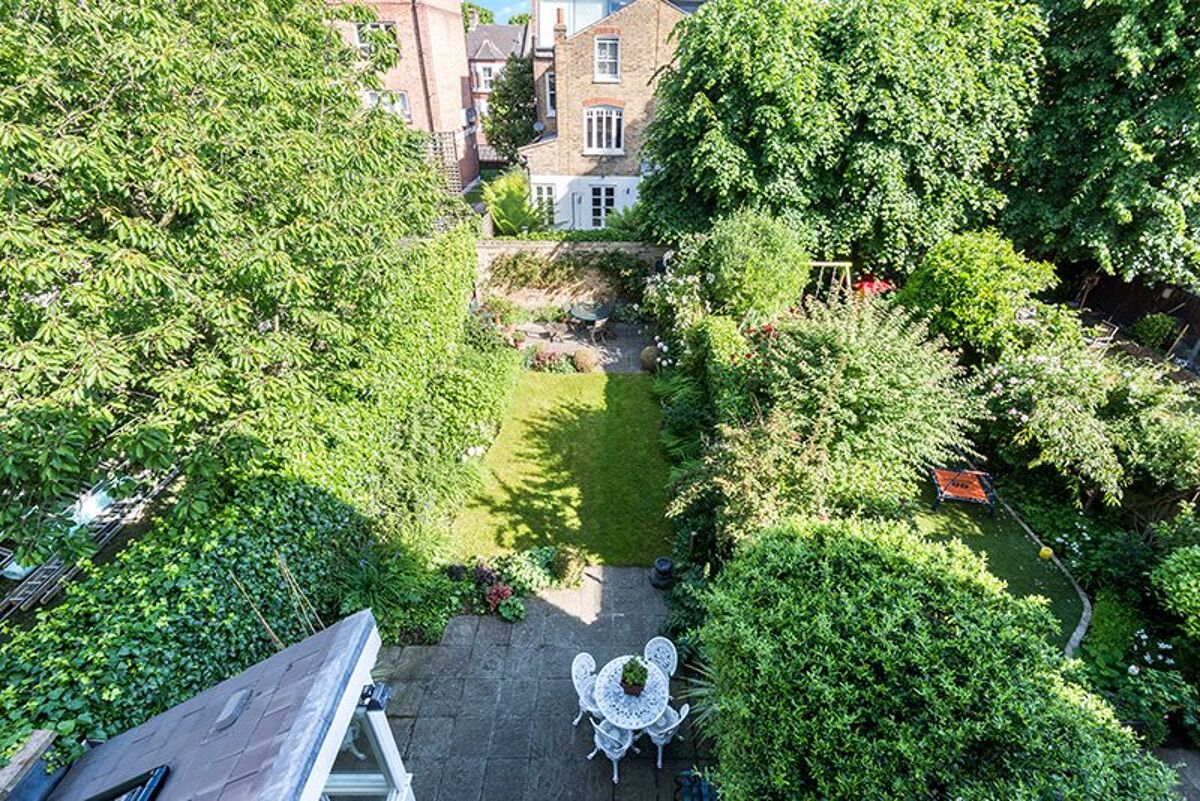 house for sale in Wandsworth Common West Side, Wandsworth, London, SW18