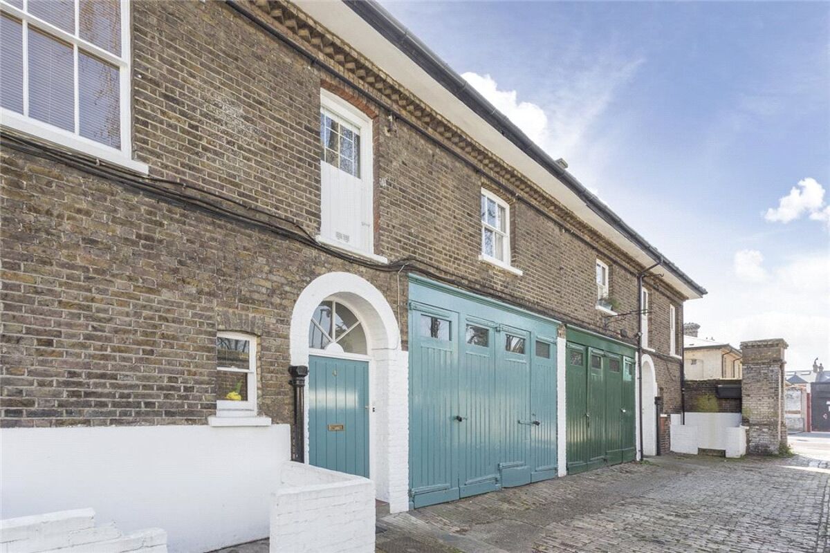 house for sale in Cedars Mews, Clapham, London, SW4 WND120257