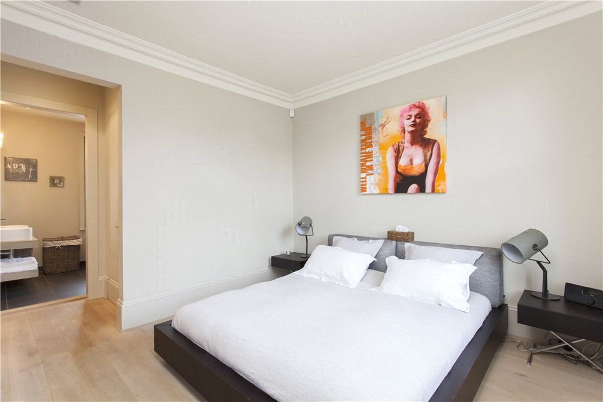 house for sale in Nottingham Road, Bellevue Village, Wandsworth Common, London, SW17 WND130068