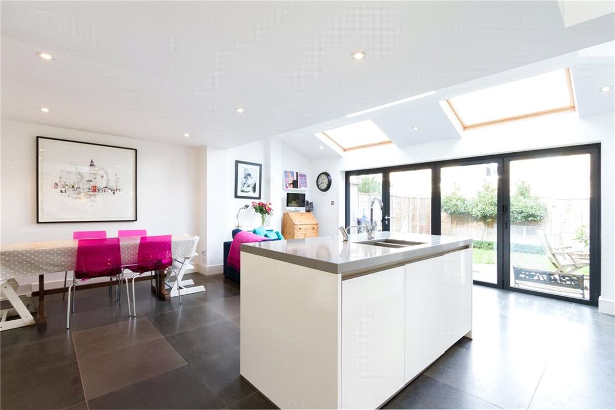 house for sale in Belleville Road, Between The Commons, Wandsworth