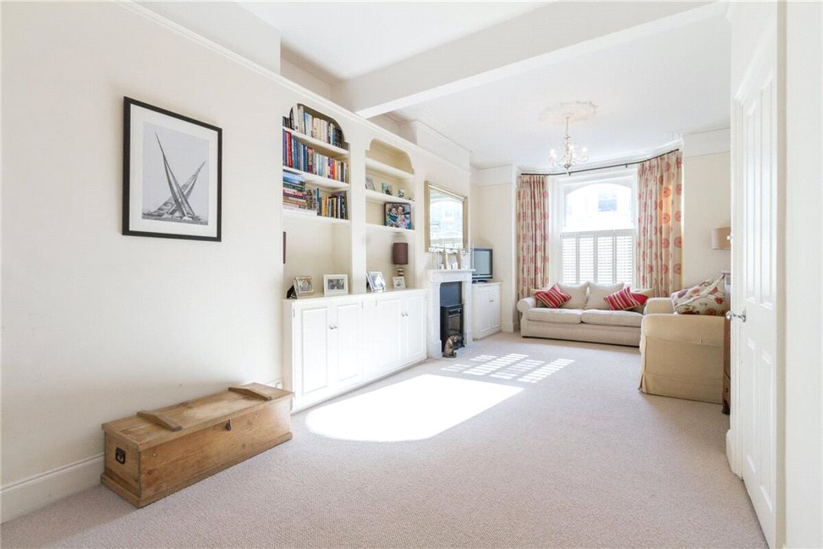 house for sale in Belleville Road, Between The Commons, Wandsworth