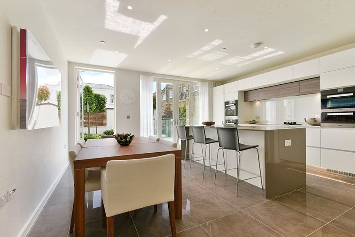 house for sale in Chatham Road, Chatham Road, London, SW11 WND160107