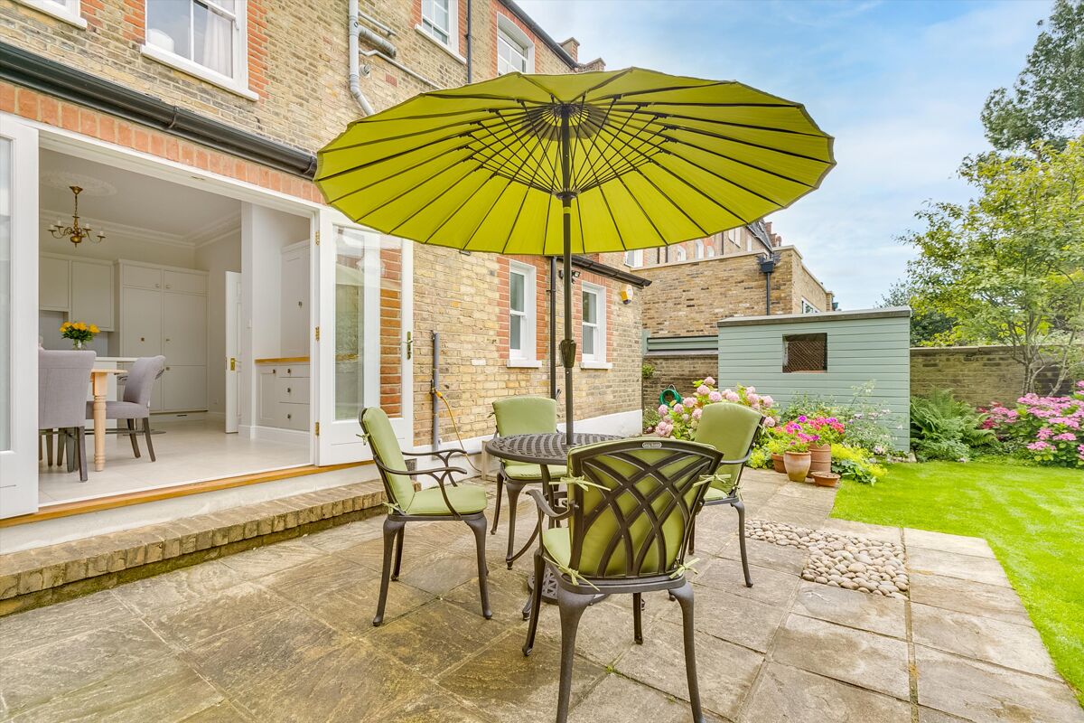 flat for sale in Crockerton Road, London, SW17 WND160152 Knight Frank