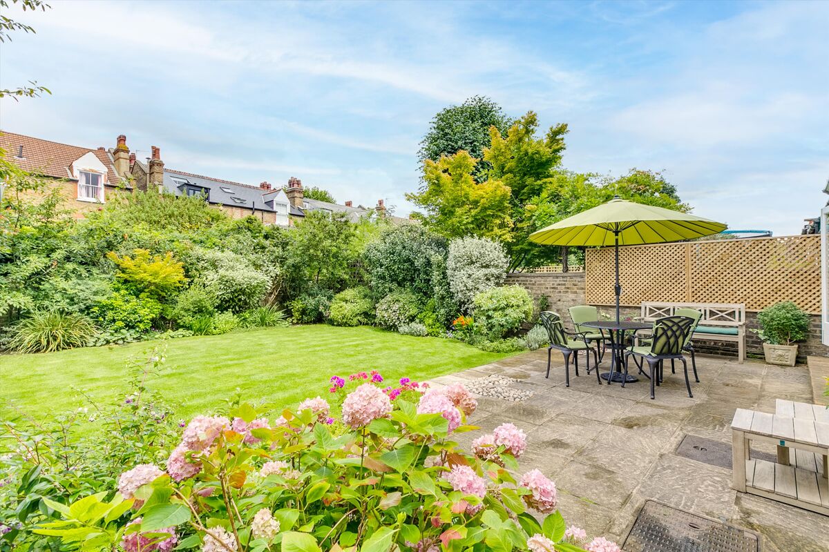 flat for sale in Crockerton Road, London, SW17 WND160152 Knight Frank