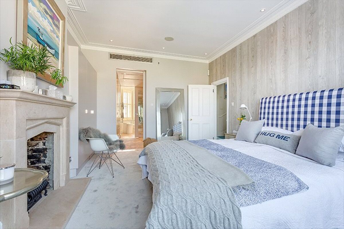 house for sale in Trinity Road, Wandsworth, London, SW18 WND170055