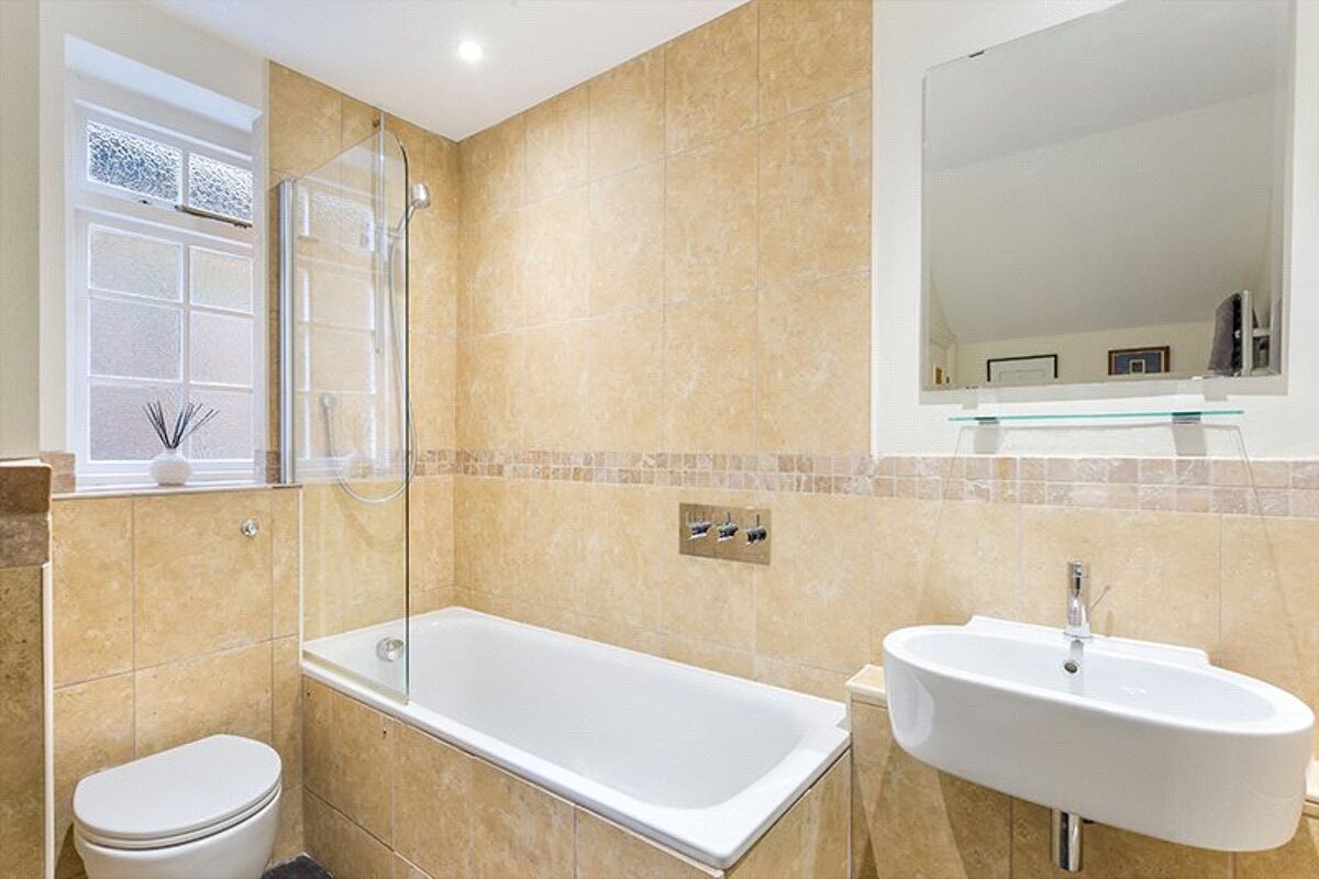 flat for sale in Airedale Road, Wandsworth, London, SW12 WND170141