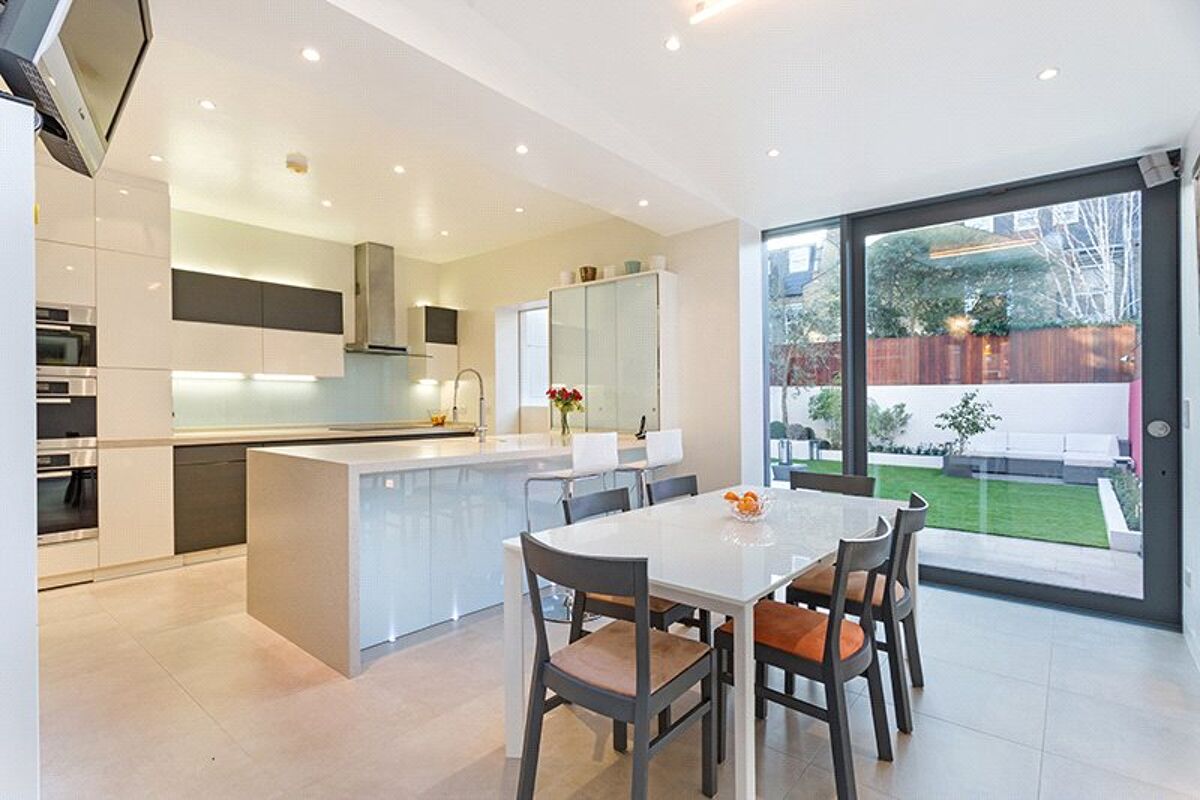 house for sale in Alderbrook Road, Clapham South, London, SW12