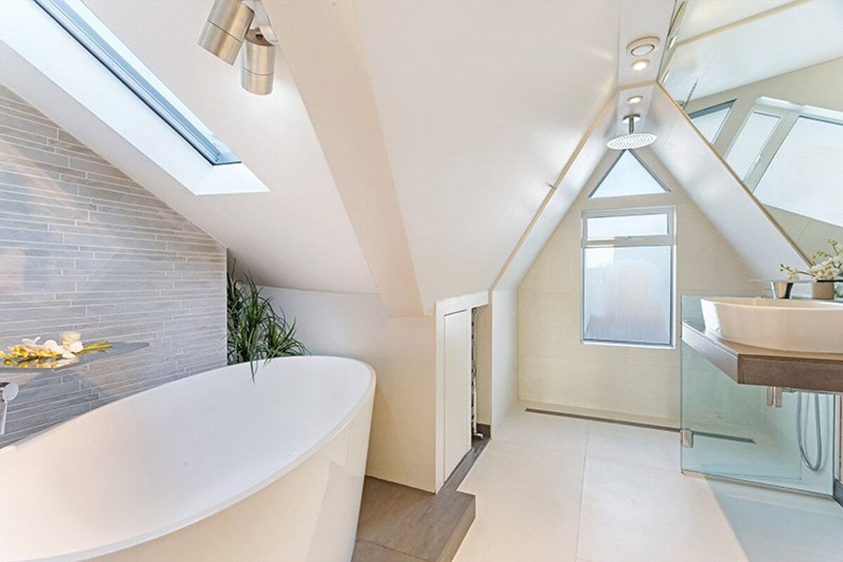 house for sale in Alderbrook Road, Clapham South, London, SW12