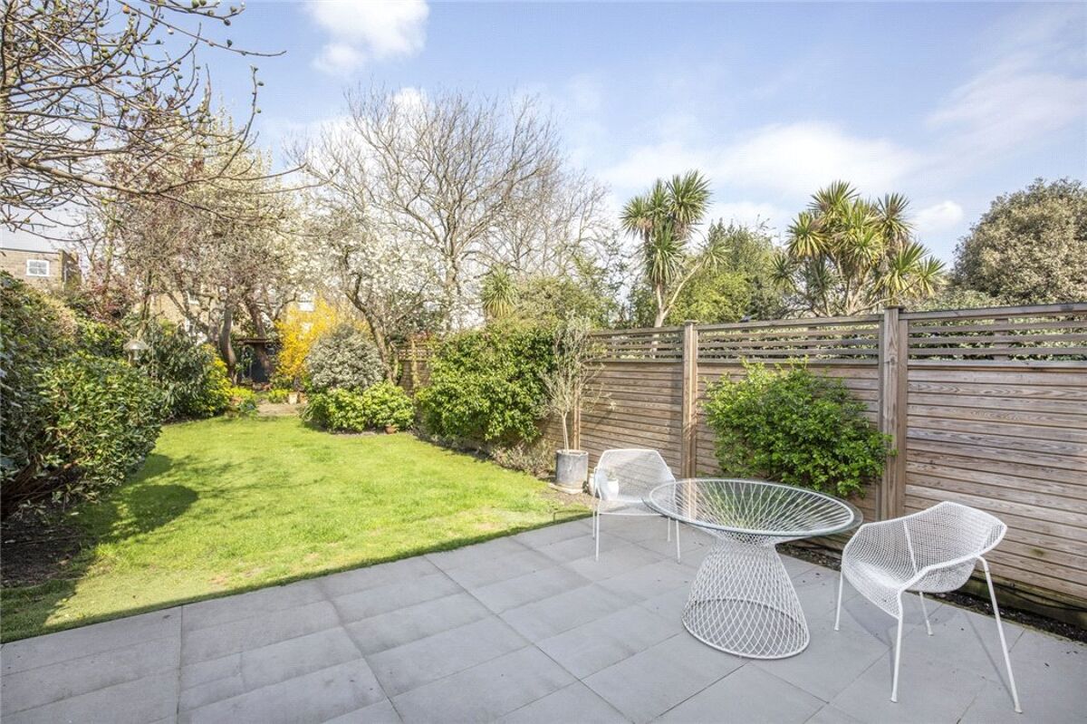 house for sale in Brodrick Road, Wandsworth, SW17 WND190002 Knight