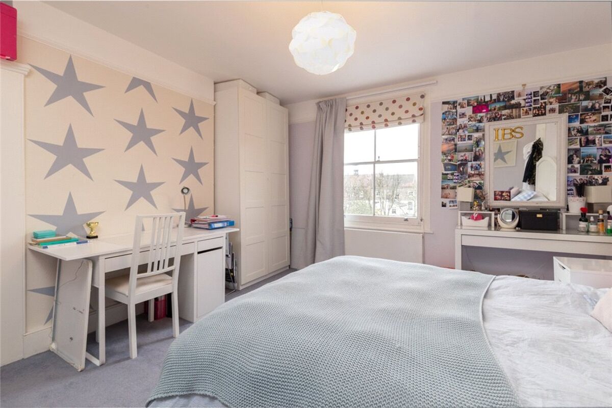 house for sale in Brodrick Road, Wandsworth, SW17 WND190002 Knight