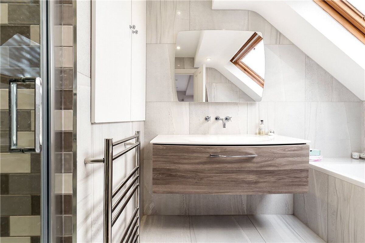 house for sale in Loxley Road, Wandsworth, London, SW18 WND190008