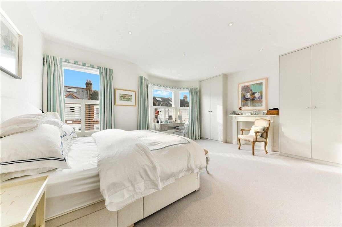 house for sale in Foxbourne Road, Wandsworth, London, SW17 WND190061