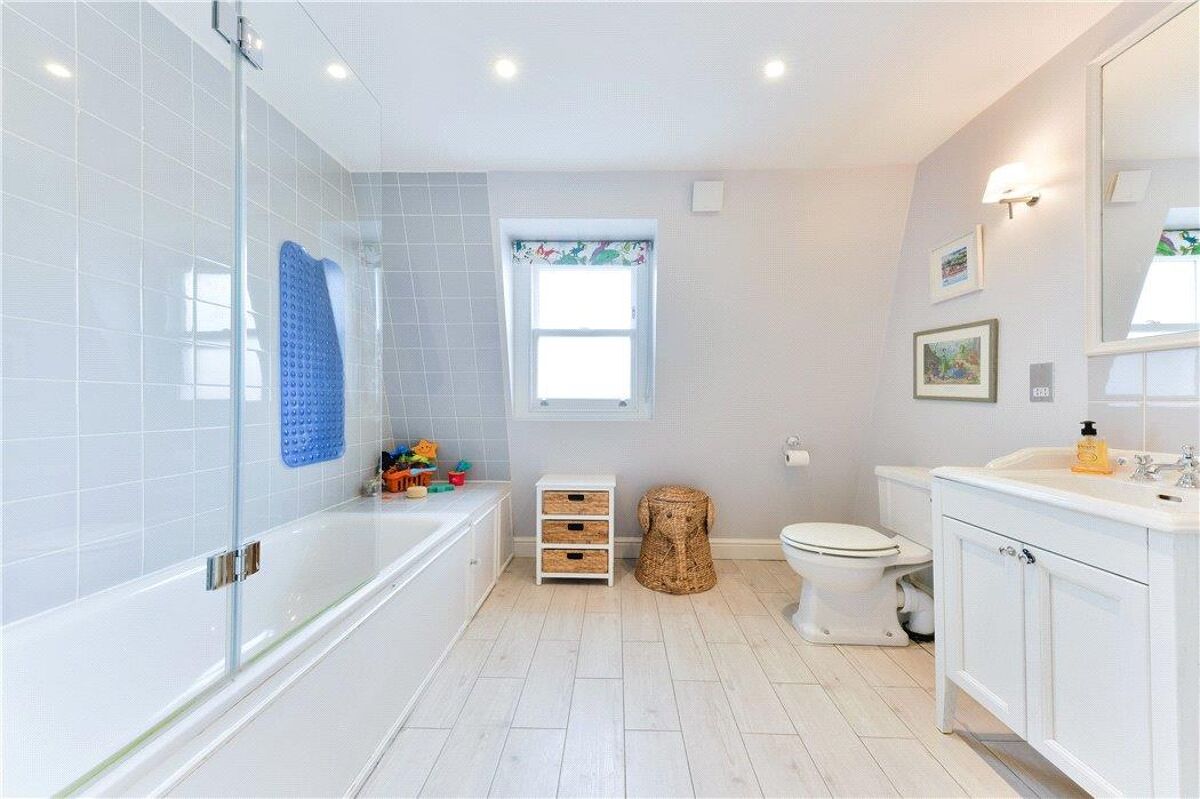 house for sale in Foxbourne Road, Wandsworth, London, SW17 WND190061