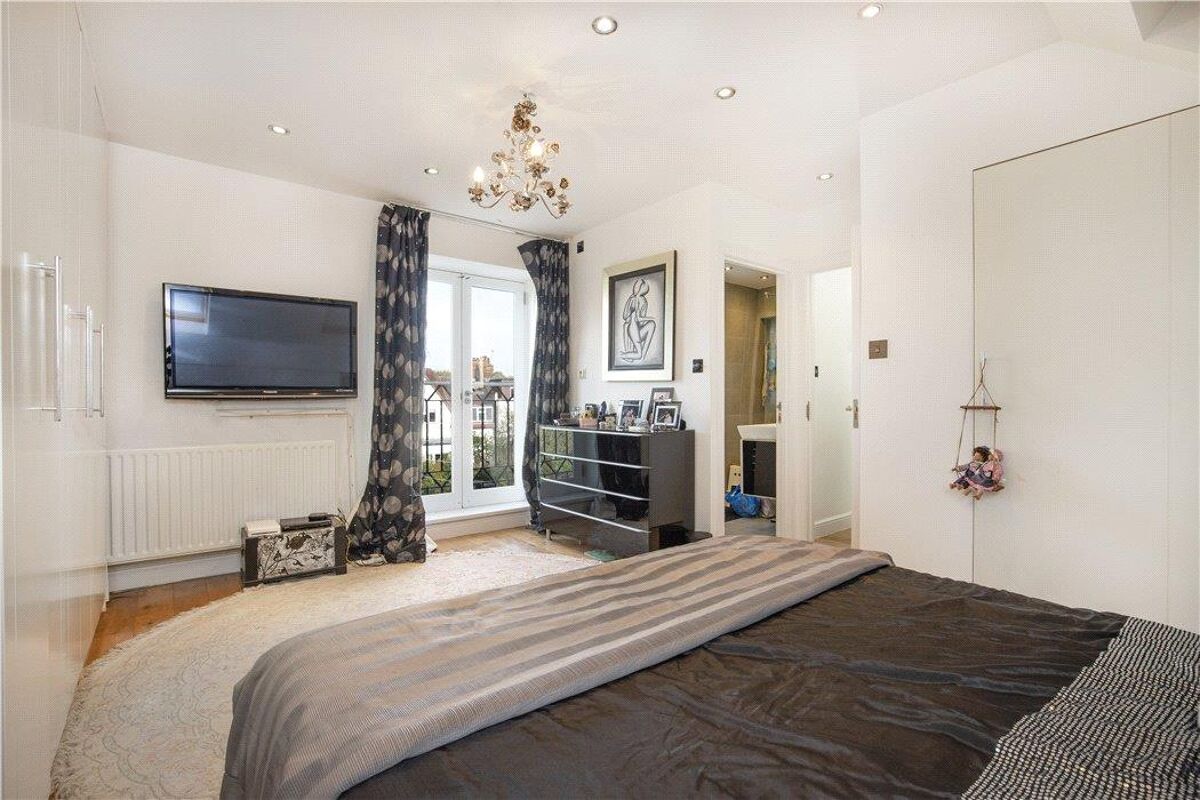 house for sale in Tilehurst Road, Wandsworth, London, SW18 WND190113