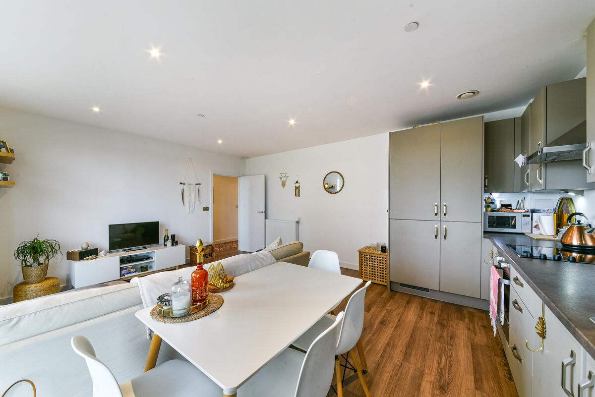 Flat For Sale In Drummond House, Victory Parade, Royal Arsenal 