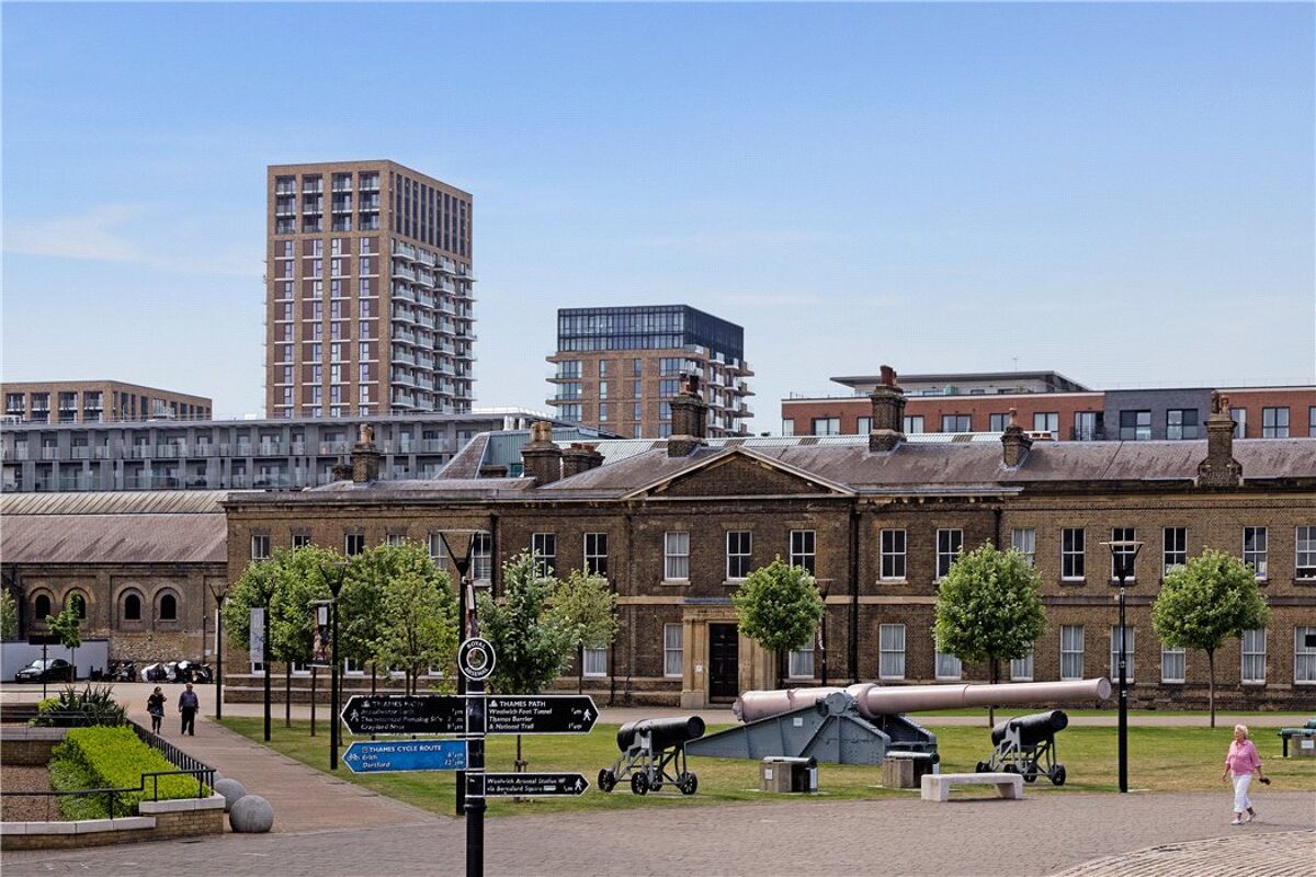 flat for sale in Imperial Building, 2 Duke of Wellington Avenue, London