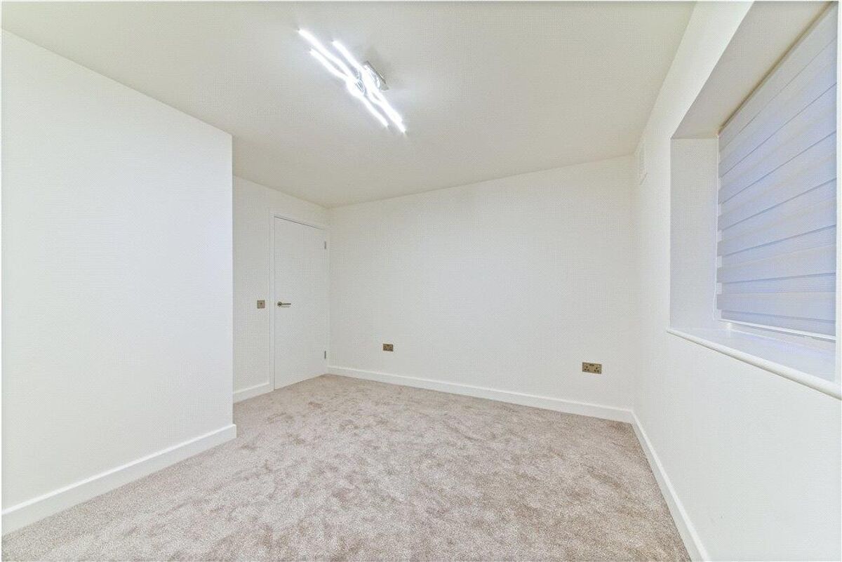 flat for sale in Abel House, Plumstead Road, London, SE18 WOL190119